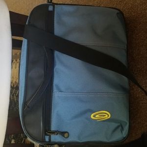 Laptop, messenger bag
